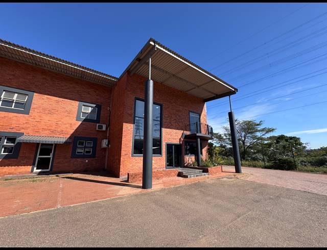 1,248M² WAREHOUSE TO LET IN GLEN ANIL